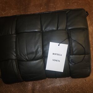 Bottega Veneta  Intrecciato Bi-fold Clutch